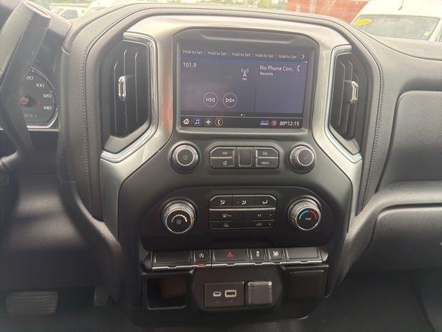 Chevrolet Silverado 1500 4WD Crew Cab 147" LT 2020