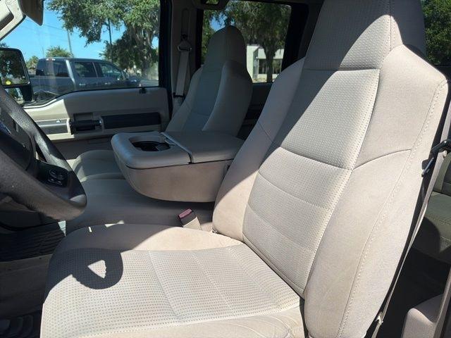 Ford Super Duty F-550 DRW 4WD Crew Cab 176" WB 60" CA Lariat 2008