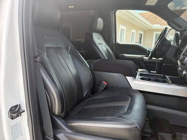 Ford Super Duty F-450 DRW 4WD Crew Cab 172" Platinum 2019