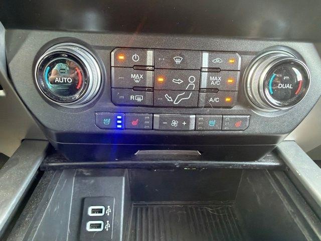 Ford Super Duty F-450 DRW 4WD Crew Cab 172" Platinum 2019