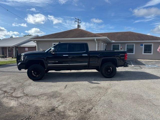 GMC Sierra 2500HD 4WD Crew Cab 153.7" Denali 2016