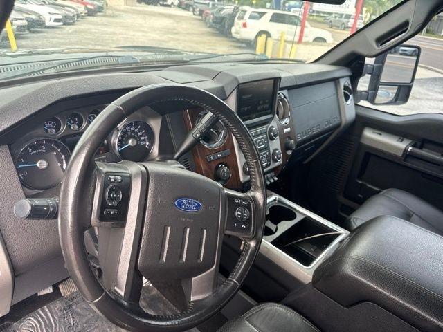 Ford Super Duty F-250 SRW 4WD Crew Cab 172" Platinum 2015