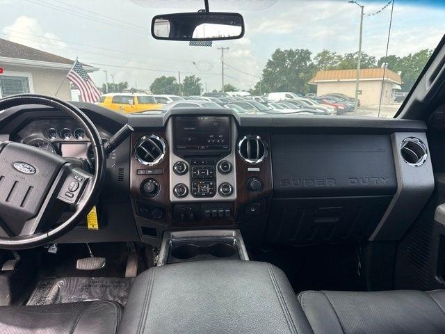 Ford Super Duty F-250 SRW 4WD Crew Cab 172" Platinum 2015