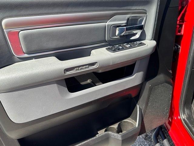 RAM 1500 Classic Big Horn 4x2 Crew Cab 6'4" Box 2019