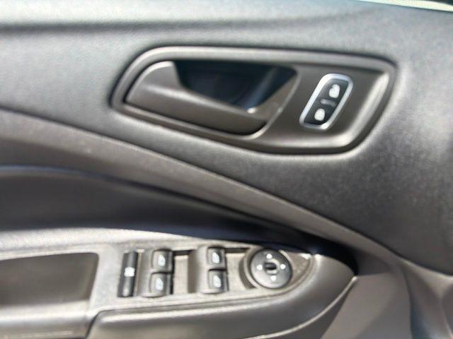 Ford Escape S FWD 2018