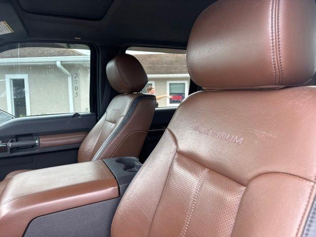Ford Super Duty F-350 SRW 4WD Crew Cab 156" King Ranch 2016