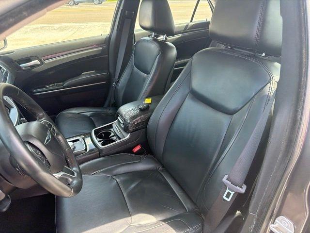 Chrysler 300 Limited RWD 2017