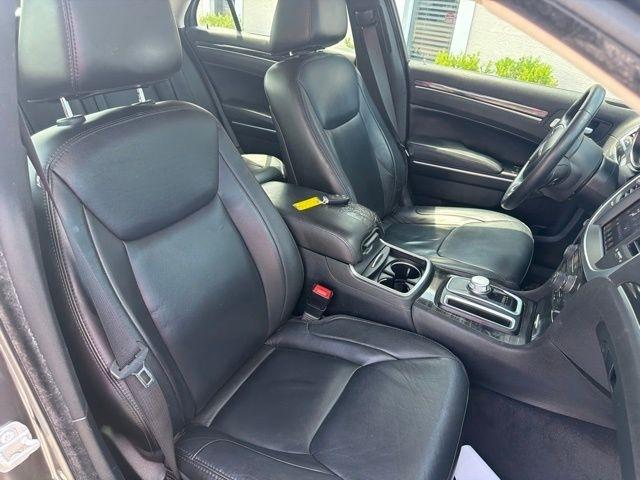 Chrysler 300 Limited RWD 2017
