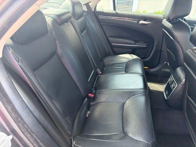 Chrysler 300 Limited RWD 2017