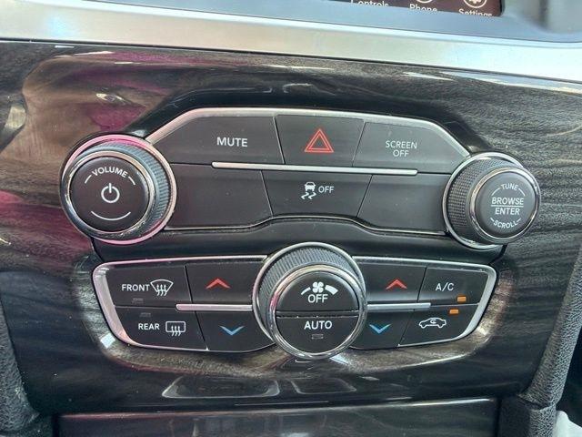 Chrysler 300 Limited RWD 2017