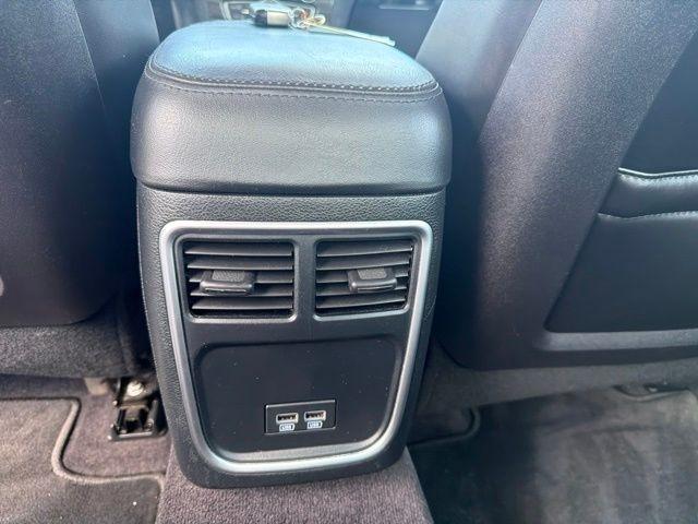 Chrysler 300 Limited RWD 2017