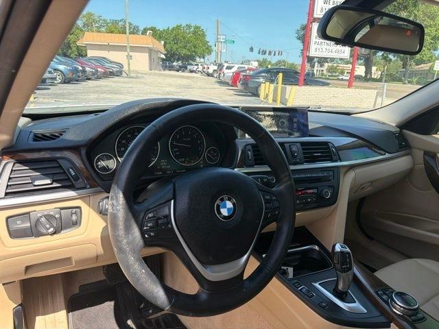 BMW 3 Series 4dr Sdn 328i RWD 2014