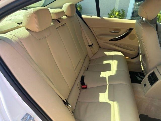 BMW 3 Series 4dr Sdn 328i RWD 2014