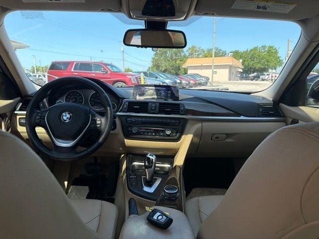 BMW 3 Series 4dr Sdn 328i RWD 2014