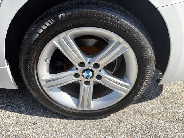 BMW 3 Series 4dr Sdn 328i RWD 2014