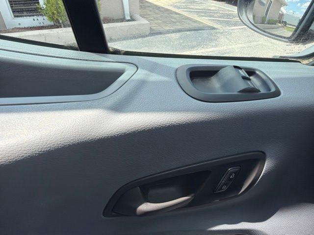 Ford Transit Wagon T-350 148" Med Roof XLT Sliding RH Dr 2015