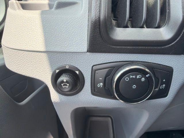Ford Transit Wagon T-350 148" Med Roof XLT Sliding RH Dr 2015