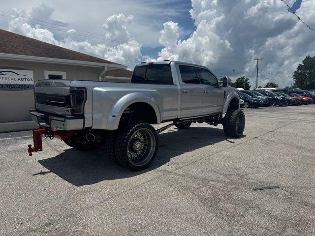 Ford Super Duty F-450 DRW King Ranch 4WD Crew Cab 8' Box 2022