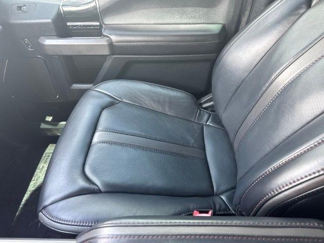 Ford Super Duty F-450 DRW King Ranch 4WD Crew Cab 8' Box 2022