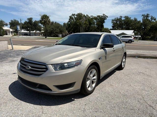 Ford Taurus SE FWD 2018