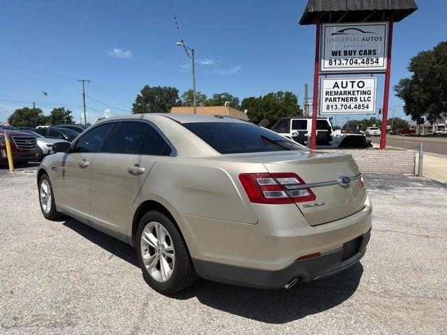 Ford Taurus SE FWD 2018