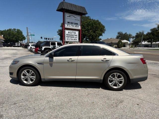 Ford Taurus SE FWD 2018