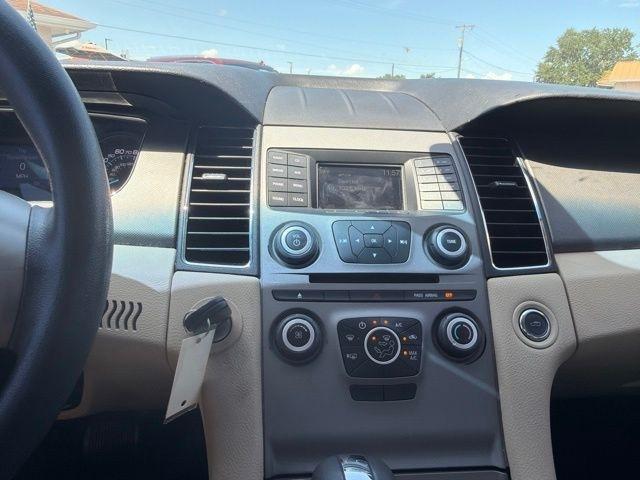 Ford Taurus SE FWD 2018