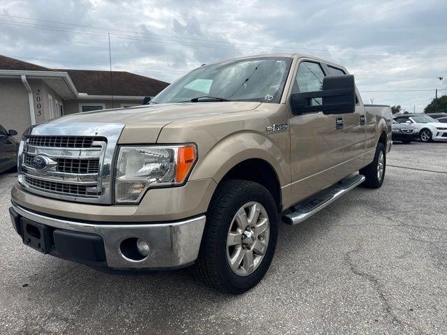 2014 Ford F-150 2WD SuperCrew 145" XL