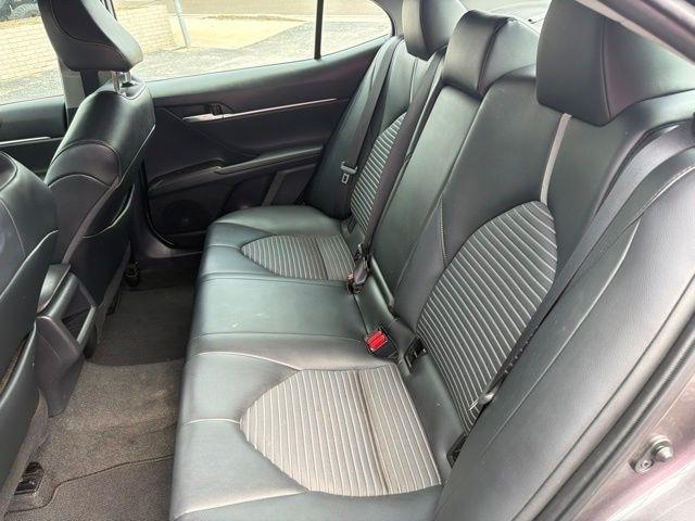 Toyota Camry Hybrid SE Nightshade CVT (Natl) 2023