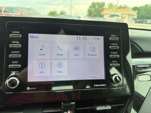 Toyota Camry Hybrid SE Nightshade CVT (Natl) 2023