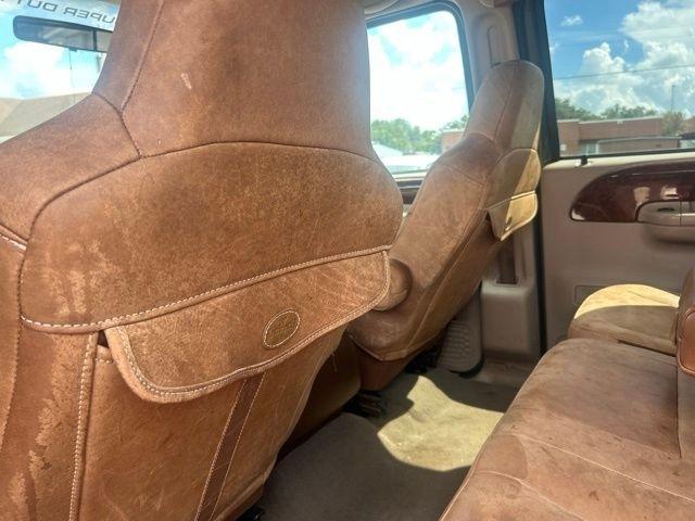 Ford Super Duty F-350 DRW Crew Cab 172" King Ranch 4WD 2004