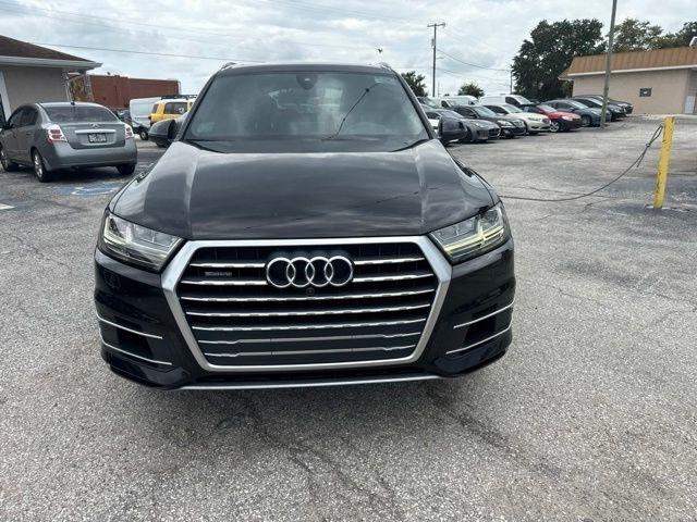 Audi Q7 SE Premium Plus 55 TFSI quattro 2019