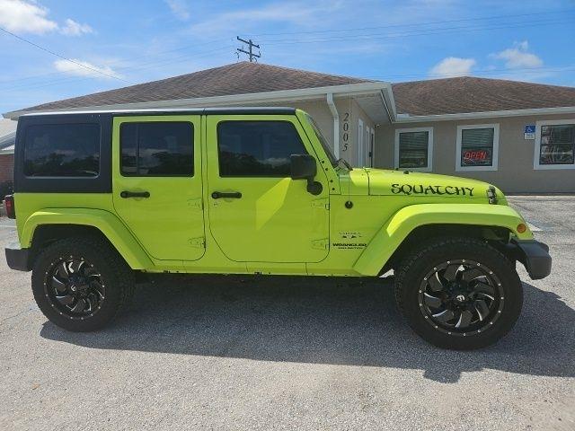 Jeep Wrangler Unlimited 4WD 4dr Sahara 2016