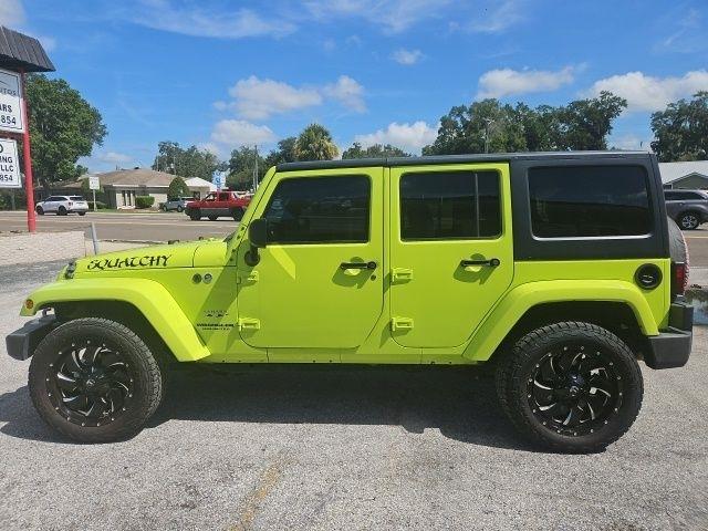 Jeep Wrangler Unlimited 4WD 4dr Sahara 2016