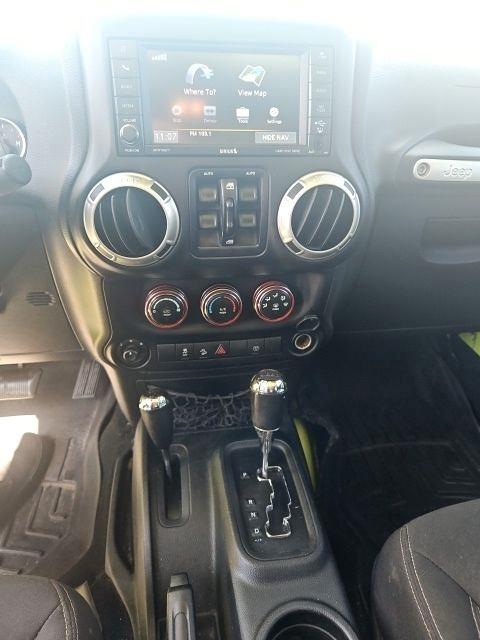 Jeep Wrangler Unlimited 4WD 4dr Sahara 2016
