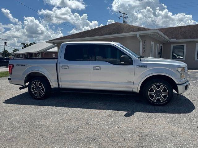 Ford F-150 2WD SuperCrew 157" Lariat 2016