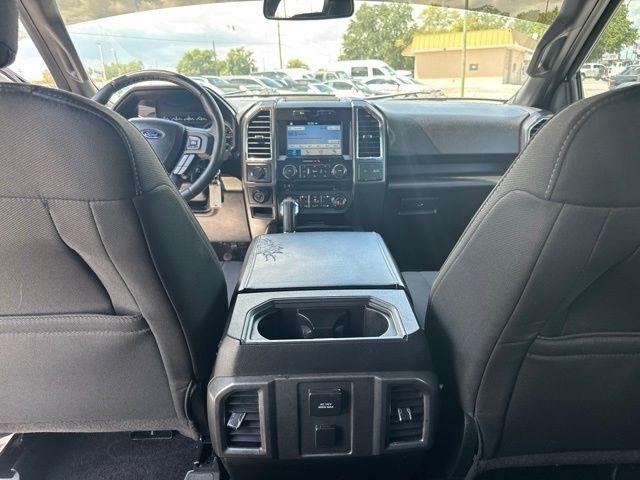 Ford F-150 2WD SuperCrew 157" Lariat 2016