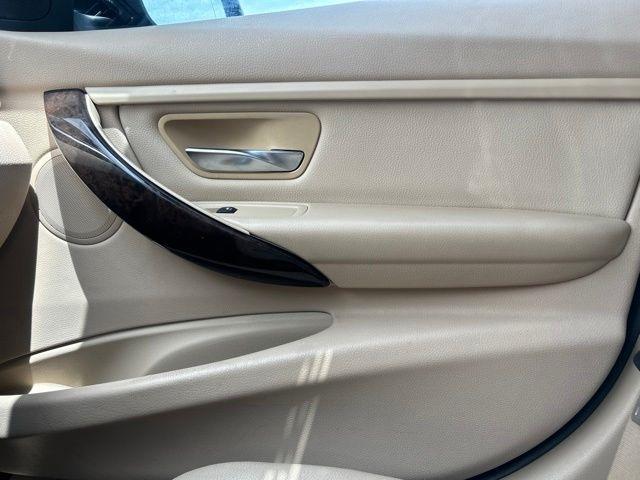 BMW 3 Series 4dr Sdn 328i RWD South Africa 2015
