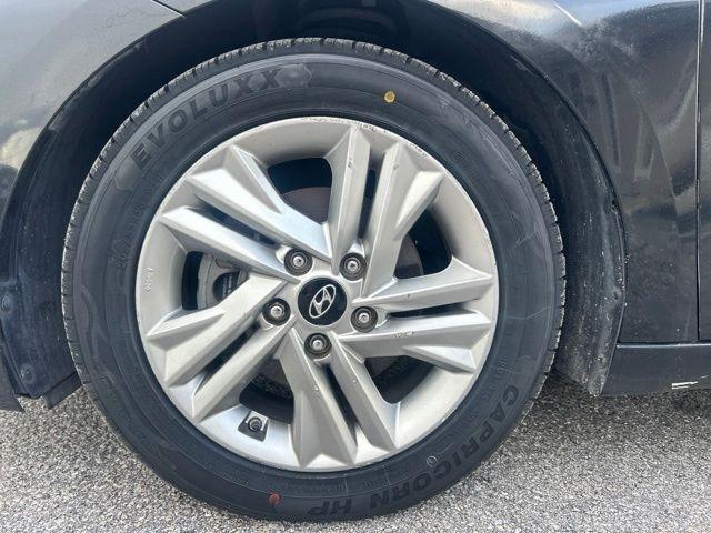 Hyundai Elantra Value Edition IVT 2020