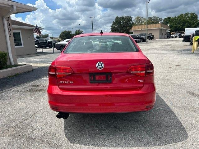 Volkswagen Jetta Sedan 4dr Auto 1.8T SE 2015