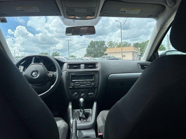Volkswagen Jetta Sedan 4dr Auto 1.8T SE 2015