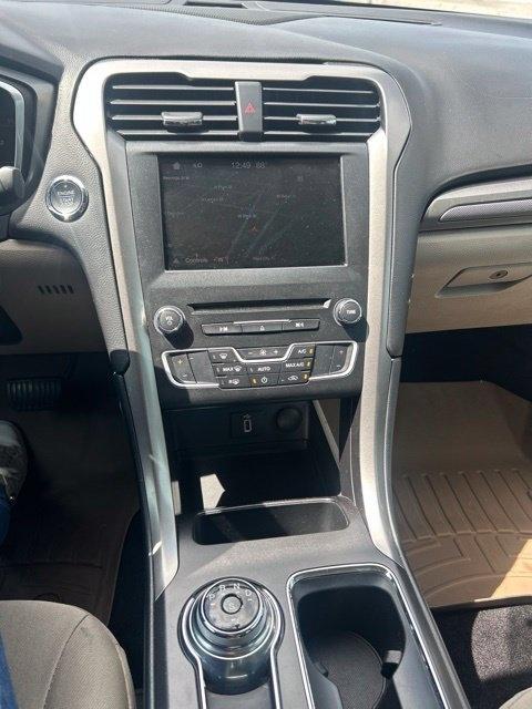 Ford Fusion SE FWD 2017