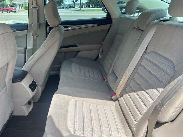 Ford Fusion SE FWD 2017