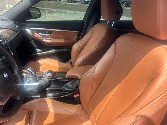 BMW 3 Series 330i Sedan 2017