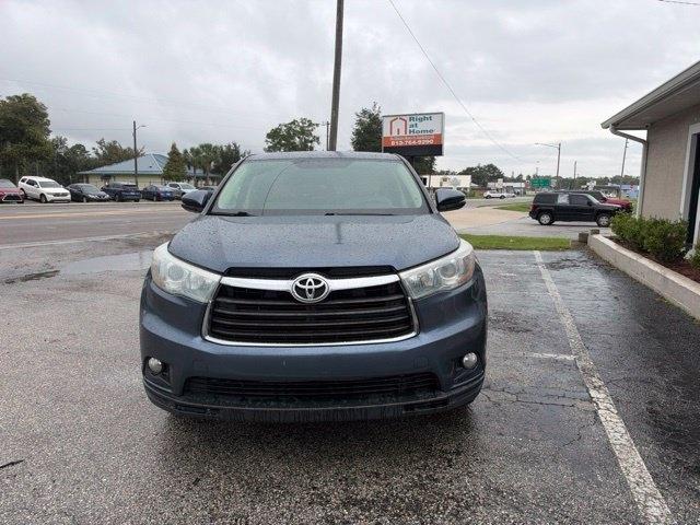 Toyota Highlander FWD 4dr V6 LE (Natl) 2016