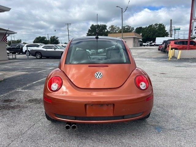 Volkswagen New Beetle Coupe 2dr Manual PZEV 2010