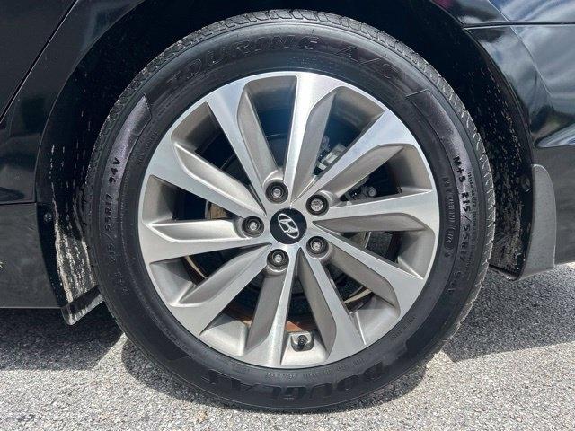 Hyundai Sonata 4dr Sdn 2.4L Sport 2015