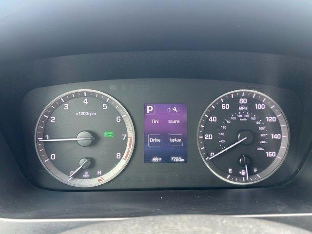 Hyundai Sonata 4dr Sdn 2.4L Sport 2015