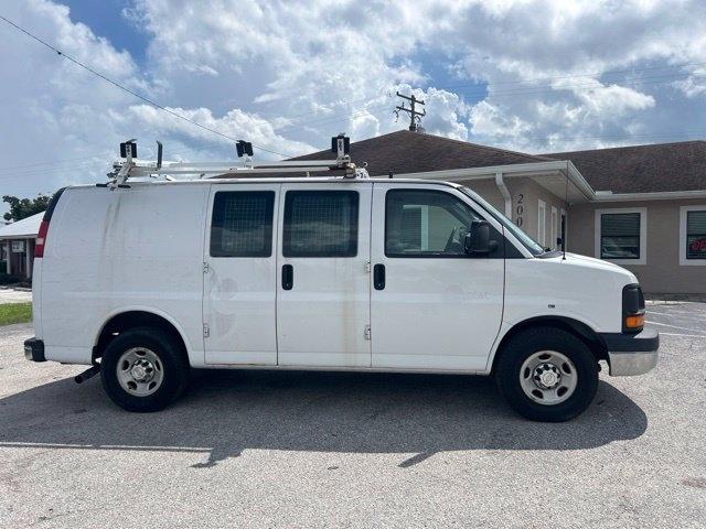 Chevrolet Express Cargo Van RWD 2500 135" 2015