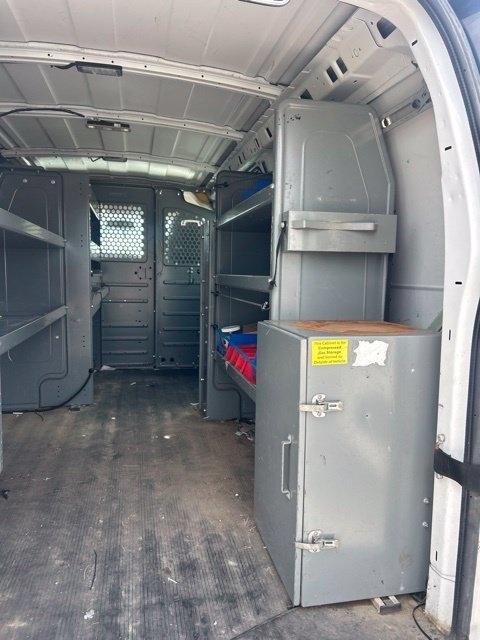 Chevrolet Express Cargo Van RWD 2500 135" 2015